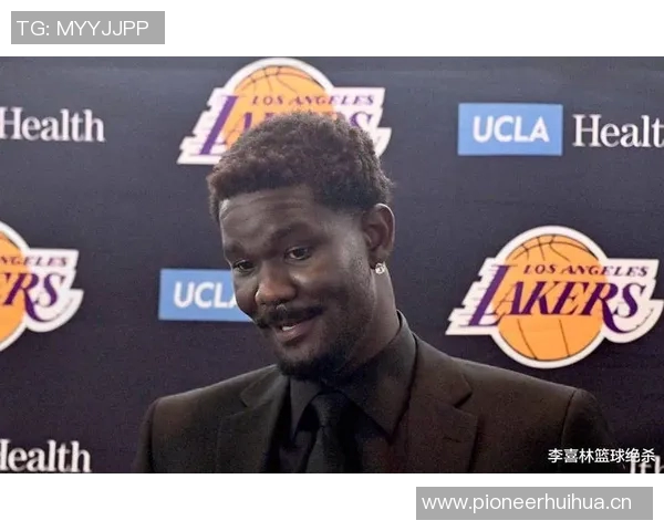 帕金斯分析艾顿表现若回归巅峰湖人有望跻身NBA前三名 帕金斯分析艾顿表现若回归巅峰湖人有望跻身NBA前三名