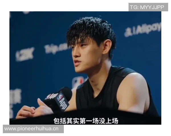 曾凡博未能上场引发热议教练与队友各有隐忧与考量 曾凡博未能上场引发热议教练与队友各有隐忧与考量