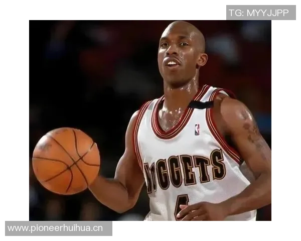 杨瀚森在比赛中掩护和传球速度较慢但节奏略快于克林根 杨瀚森在比赛中掩护和传球速度较慢但节奏略快于克林根