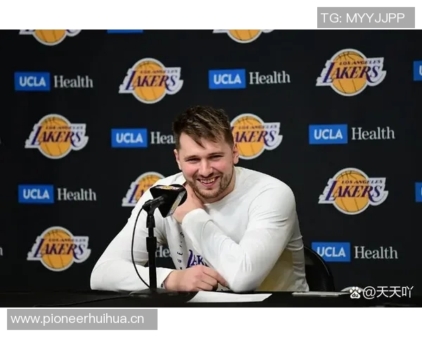 雷迪克呼吁湖人保持冠军状态东契奇强调身心兼备的重要性