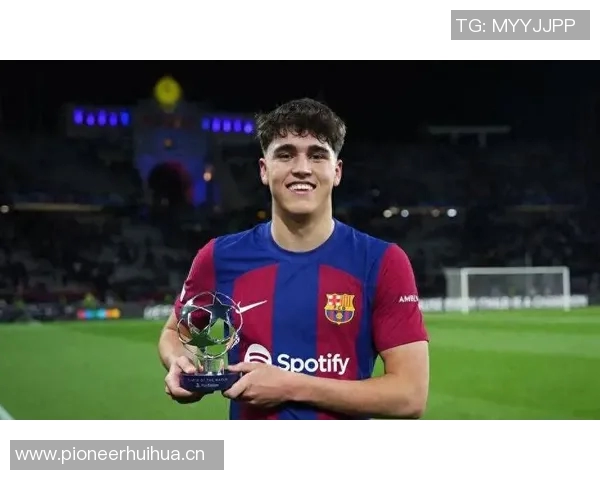 阿尔梅达称赞弗里克引领巴萨展现团队体系超越个人技术的实力