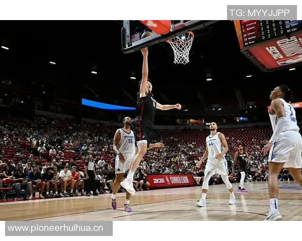 比卢普斯称赞杨瀚森挡拆后决策能力强调其出色的防守阅读能力