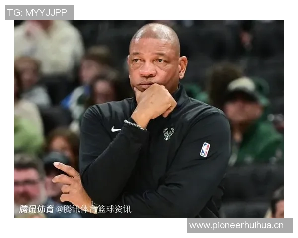 左肩受伤将缺席比赛里弗斯确认AJ格林随队前往底特律进行检查