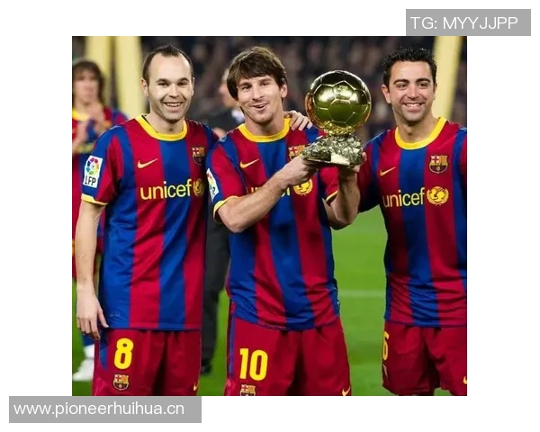 哈维亲自颁奖葡萄牙小将马特乌斯米德荣获U17世界杯金球奖