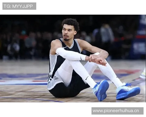 马刺对阵开拓者文班因膝盖伤势缺席赛季第14场比赛 马刺对阵开拓者文班因膝盖伤势缺席赛季第14场比赛