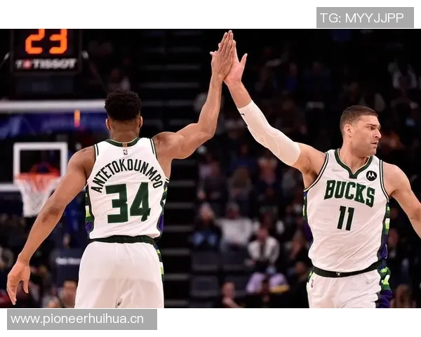 张佳玮深度解析雄鹿队的阵容构建与字母哥的支持体系