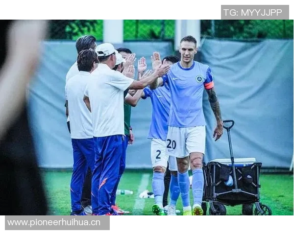 十人新鹏城客场发威杜加利奇破门助球队2-0领先三镇