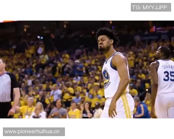 桑德斯50号秀表现惊艳15投8中砍下全场最高25分助球队获胜