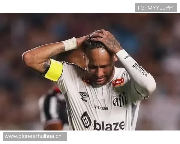 内马尔带伤拼搏助攻舒米特头球破门桑托斯领先三球