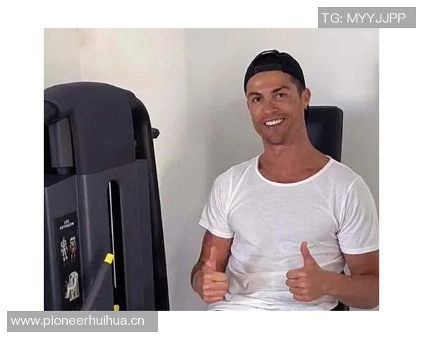 拳击教练：我很乐意和C罗坐下聊聊，我可以帮他提升心理素质