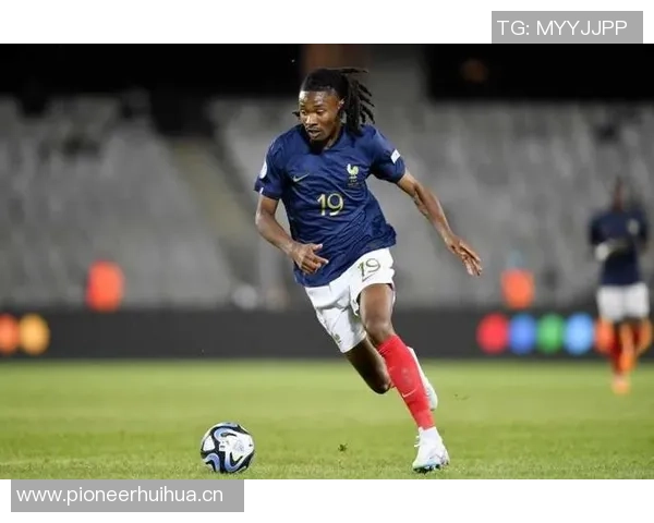 图拉姆在社交媒体上发声呼唤队友归队：我真的太无聊了希望你们快点回来