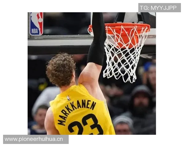 米奇约翰逊赞索汉与奥利尼克双星闪耀防守拼搏进攻高效表现引关注